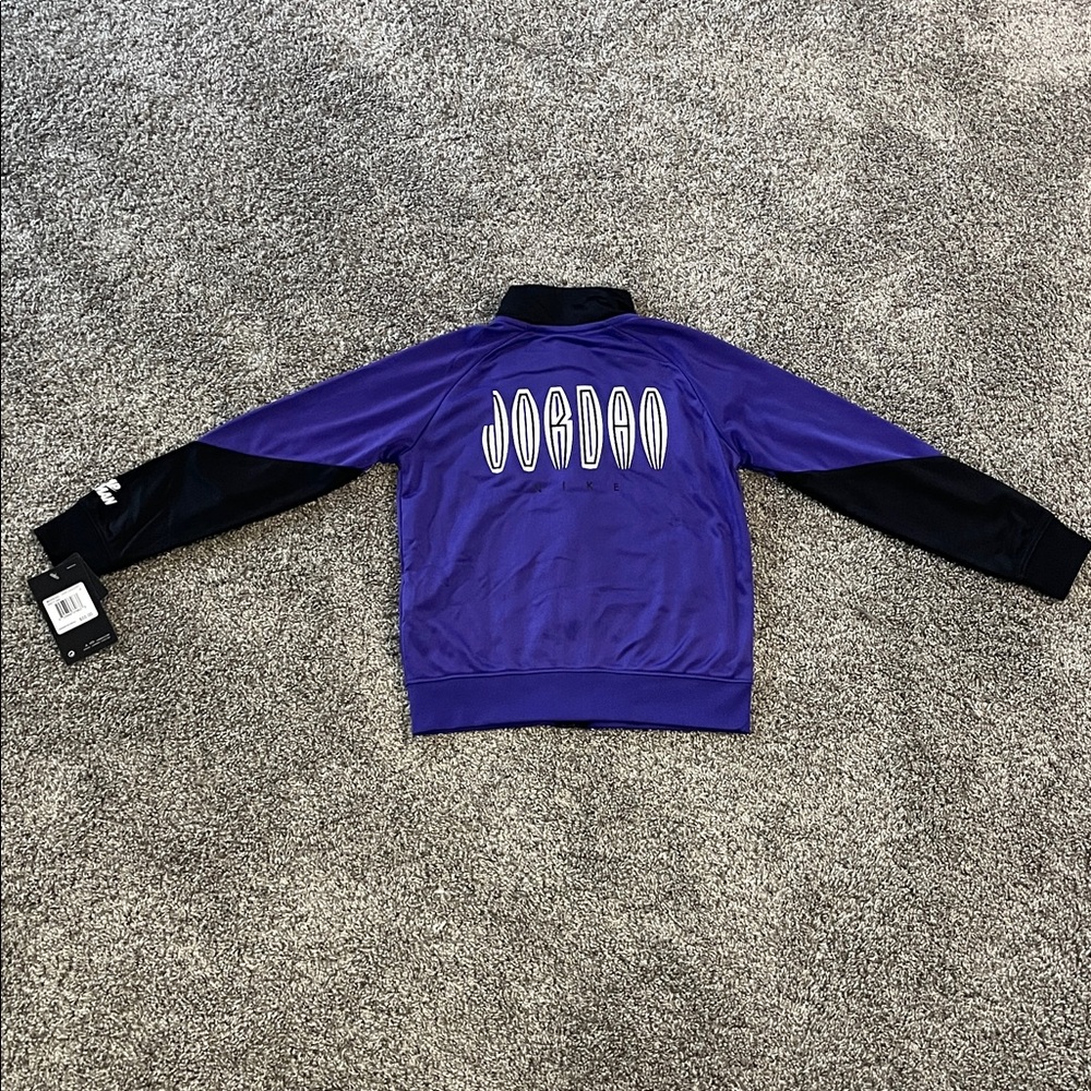NEW! PURPLE & BLACK JORDAN 2-PIECE ZIP-UP & SWEATPANTS SET. SIZE 6. BOYS. - Picture 8 of 11